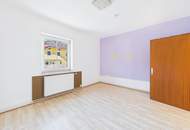HELLE 2-ZIMMER-WOHNUNG MIT CARPORT IN GUTER LAGE (Brückl)