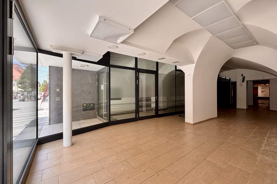 Helle Büro- oder Praxisräumlichkeiten | Beste Zentrumslage | Parkmöglichkeiten in der Nähe, Gewerbeobjekt-miete, 2.160,60,€, 2700 Wiener Neustadt(Stadt)