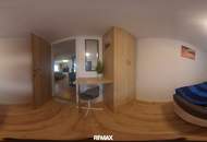 Einfamilienhaus mit drei eigenständigen Wohnungen und einzigartigem Erlebnisgarten
