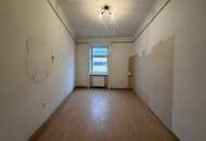 Fenzlgasse - sanierungsbedürftiger 2 Zimmer Altbau mit extra Küche zu vermieten