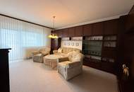 2-Zimmer-Wohnung im obersten Stock mit Lift, Loggia &amp; Ausblick - Provisionsfrei