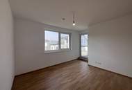 Erstbezug !! Traumhafte Doppelhaushälfte , Wohnkeller mit Garten und 2 Stellplätzen!