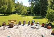 Französisches Jagd-Chalet – nur 30 Minuten von Wien: 2.480 m² Grundstück in unverbaubarer Ruhelage