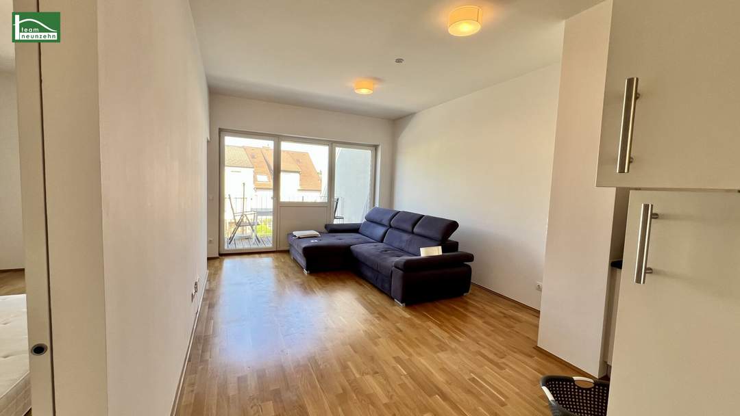 2 Zimmer-Wohnung in generalsaniertem Neubau mit ca. 6m2 Balkon.