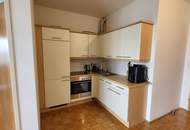 2 Zimmerwohnung in zentraler Lage mit Blick in den Innenhof