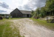 Sanierungsbedürftiger Bauernhof mit Hobby-Autowerkstatt in idyllischer Lage