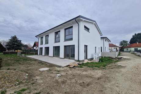 WOHNEN AN DEN DONAUAUEN UND AM WAGRAM: MODERN, MASSIV & HOCHWERTIG WOHNEN IN DER WEINREGION WAGRAM MIT BESTER INFRASTRUKTUR UND VERKEHRSANBINDUNG, Haus-kauf, 425.000,€, 3465 Tulln