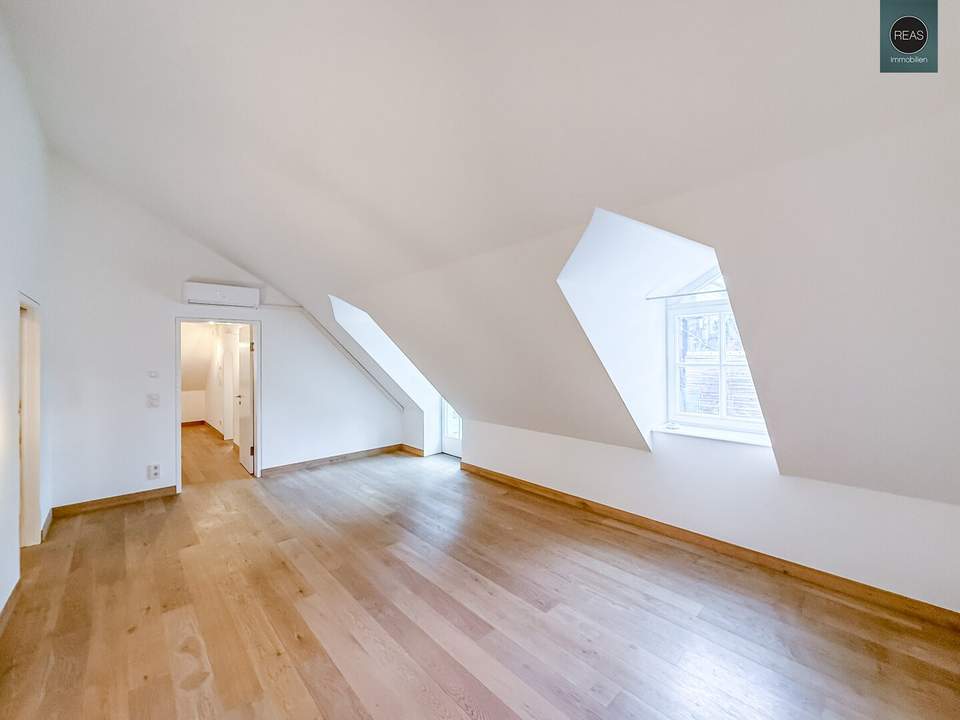 Provisionsfrei: Exklusive Maisonette - Wohnung mit Loggia und Terrasse beim Beethoven Museum und Pfarrplatz! Garagen verfügbar!