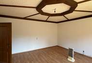 Einfamilienhaus mit viel Platz, sonnigem Garten, Terrasse und Nebengebäude!