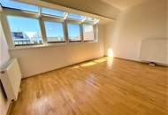 DACHGESCHOSS, INNSTRASSE, 42 m2 Neubau mit 2 m2 Balkon, 2 Zimmer, Komplettküche, Wannenbad, Parketten
