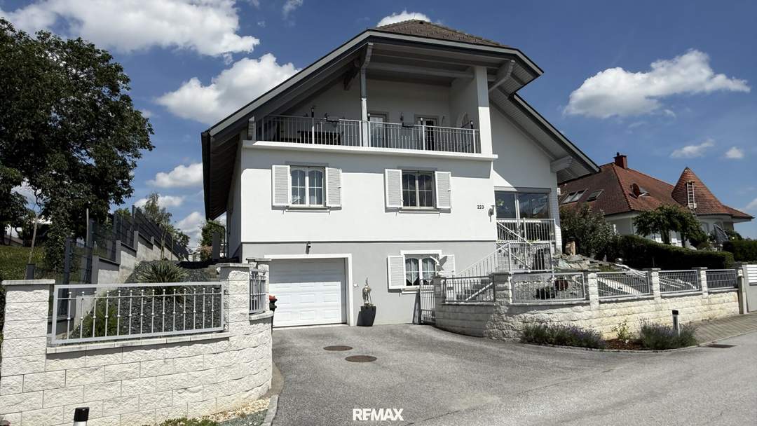 Modernes Einfamilienhaus in Hannersdorf mit Garten, Pool, Balkon &amp; Garage