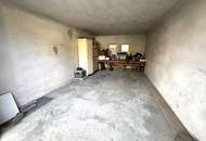 SANKT THOMAS, Einfamilienhaus mit großem Garten, 5 Zimmer, Wohnküche, 1139 m2 Grundstück, Wirtschaftsgebäude