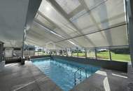 Sehr großes Einfamilienhaus mit Hallenbad/Schwimmbad, Massage-Badewannen, für eine größere Familie oder Paare, die sehr viel Bewegungsspielraum lieben.