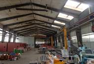 Große Halle mit mit 1272 m² plus 360 m² Büro im Gewerbepark Primetzhofer