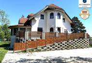 Reduzierter Kaufpreis! Bezugsfertiges Ein- oder Zweifamilienhaus mit großzügigem Garten und Garagen!