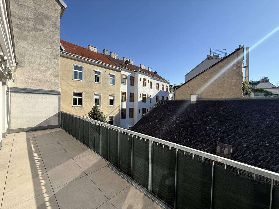 FÜNF ZIMMER WOHNUNG MIT GROßZÜGIGEM BALKON, ELEGANTER EINBAUKÜCHE | THALIASTRASSE IN 1160 WIEN