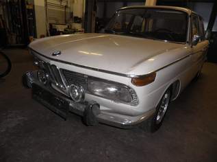 BMW 2000 Tilux BMW 2000 Tilux