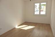 ZWEITBEZUG 3 Zimmer-TERRASSEN-Neubauwohnung - HOFSEITIG
