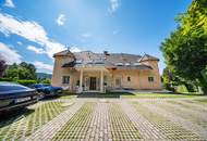 Beeindruckende Villa mit gepflegtem Garten und Pool