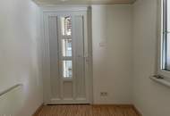 Kleines ausbaufähiges Haus und wunderschönes Grundstück