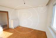 Renovierungsbedürftige 3-Zimmer-Balkon-Wohnung!