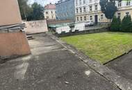 Renovierungsbedürftiges Einfamilienhaus im Zentrum von Knittelfeld mit Carports und Doppelgarage