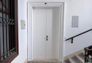 Erstbezug nach Sanierung: Traumhafter 4-Zimmer-Altbau mit moderner Ausstattung