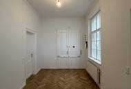 1090! Wunderschöne und hochwertig ausgestattete 3,5-Zimmer Altbauwohnung Nähe Schottentor und Votivkirche
