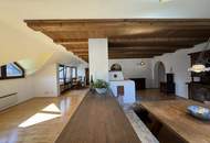 Dachgeschoss in ruhiger Wohnlage.