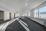 Erstbezug! Geräumiges 5-Zimmer Büro in Toplage