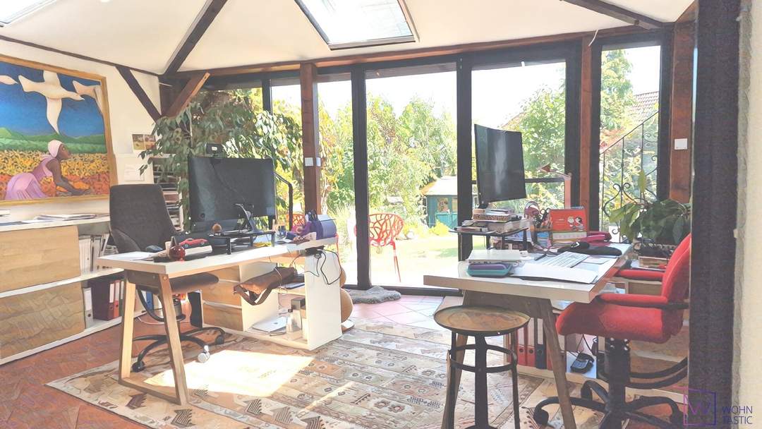 Arbeiten mit Weitblick – Landvilla mit separatem Büro, Pool & Wellness