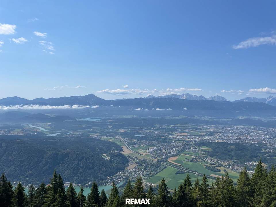 Schöne, geräumige Ferienwohnung auf der Gerlitzen mit Blick auf den Ossiacher und Faaker See