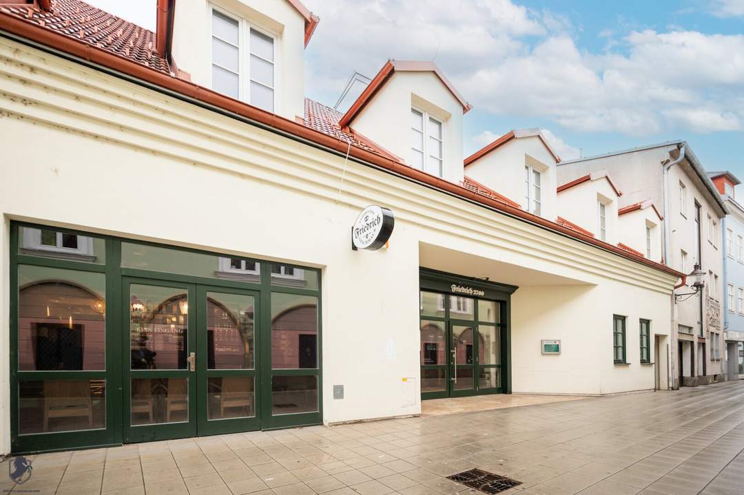 Top-Gastronomie nähe Hauptplatz – ehemals mit zwei Falstaff-Gabeln ausgezeichnet – zu verpachten!