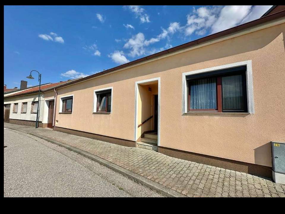Bauernhaus im Weinviertel mit großem Grundstück!!
