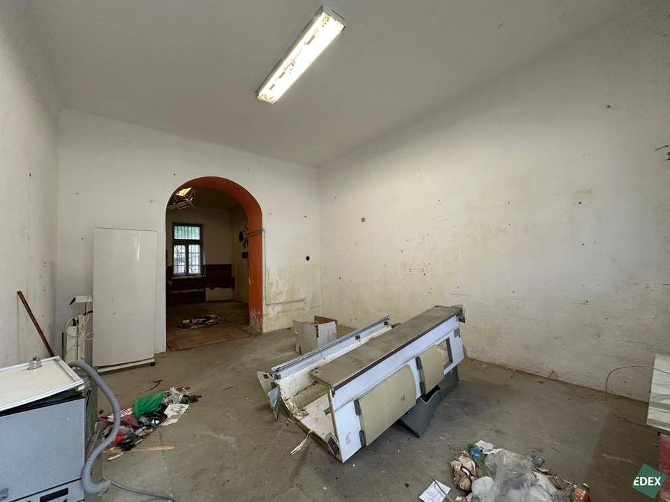 Sanierungsbedürftige 3-Zimmer-Wohnung in zentraler Lage