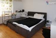 Solides Einfamilienhaus mit 3 Zimmer, Terrasse, großer Garten und 2 Garagen und Nebengebäude