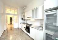 Klassischer 2-Zimmer-Altbau in der Martinstraße