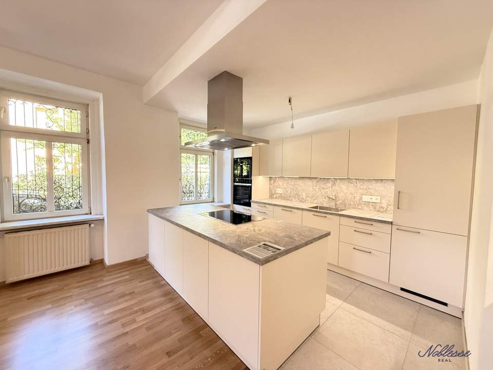 Alles Neu! Herrliche 4 Zimmer Wohnung mit Gartenmitbenutzung in privater Atmosphäre!