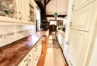 **Exklusive Landhausvilla in Pötzleinsdorf** ++ eigener Pool ++ Sauna ++ Fitnessraum ++ großer blühender Garten ++ Garage ++ Terrasse ++ direkt beim Pötzleinsdorfer Schlosspark ++