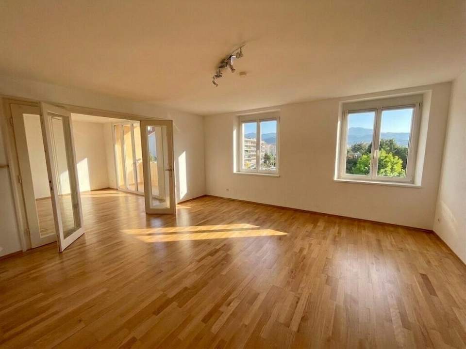 Zur Miete: Lichtdurchflutete 4,5-Zimmer-Wohnung mit Loggia und Balkon in zentraler Lage in Klagenfurt