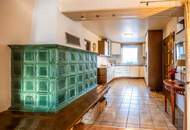 Ruhelage: Gepflegter Bungalow mit Wintergarten und Doppelgarage