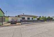 Moderner Bungalow mit Pool, Garage und Traumgarten – Wohnen auf einer Ebene