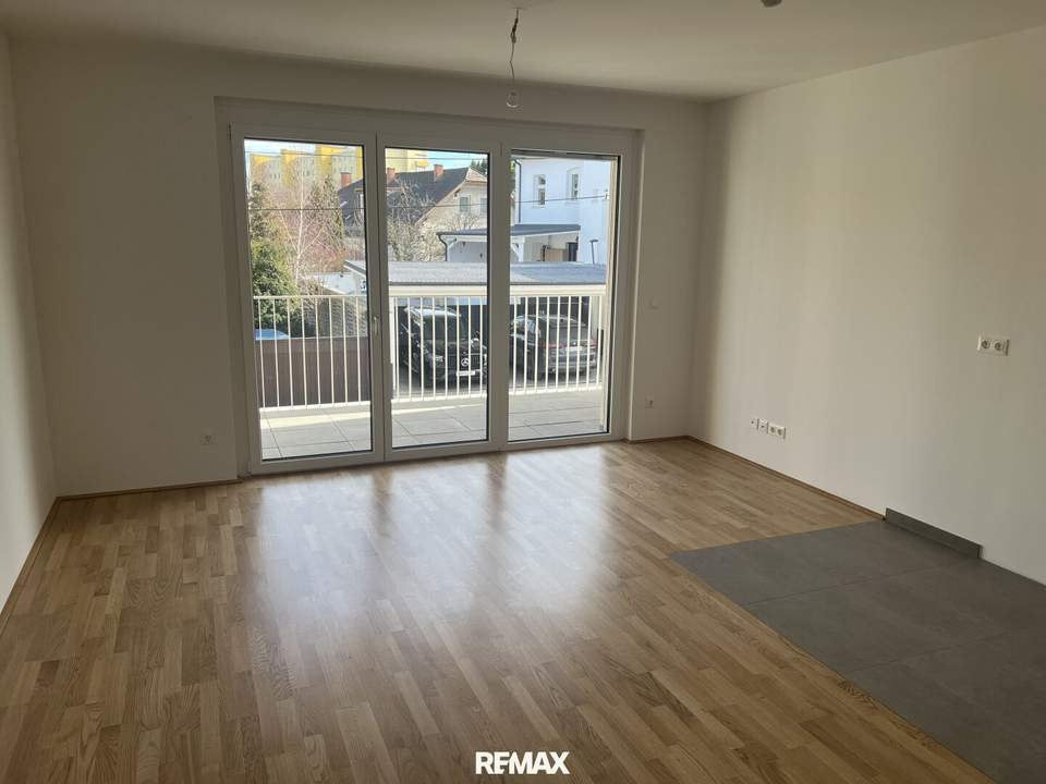 „Komfortables Wohnen in Wiener Neustadt: 1 Zimmer, Loggia & Co.!“