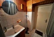 Solides Wohnhaus mit Nebengebäude und Pool in Kallham