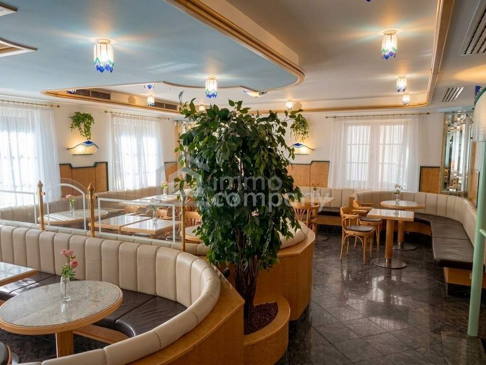 Vielseitige Gastronomie mit Wohnung, Produktion, Garten & Terrasse in Mödling mit 500m²
