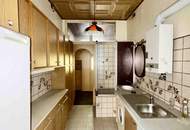 Toplage bei Neubaugasse! Sanierungsbedürftiger 3-Zimmer-Altbau im 2. Stock