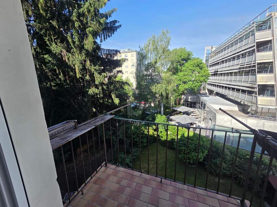Preisreduktion! 116 M² ALTBAUFLAIR MIT BALKON IN TOP-LAGE