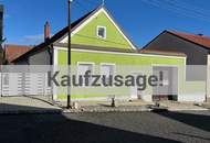 Außergewöhnliches Wohnhaus mit Arkadengang und Nebengebäude: GERÄUMT!