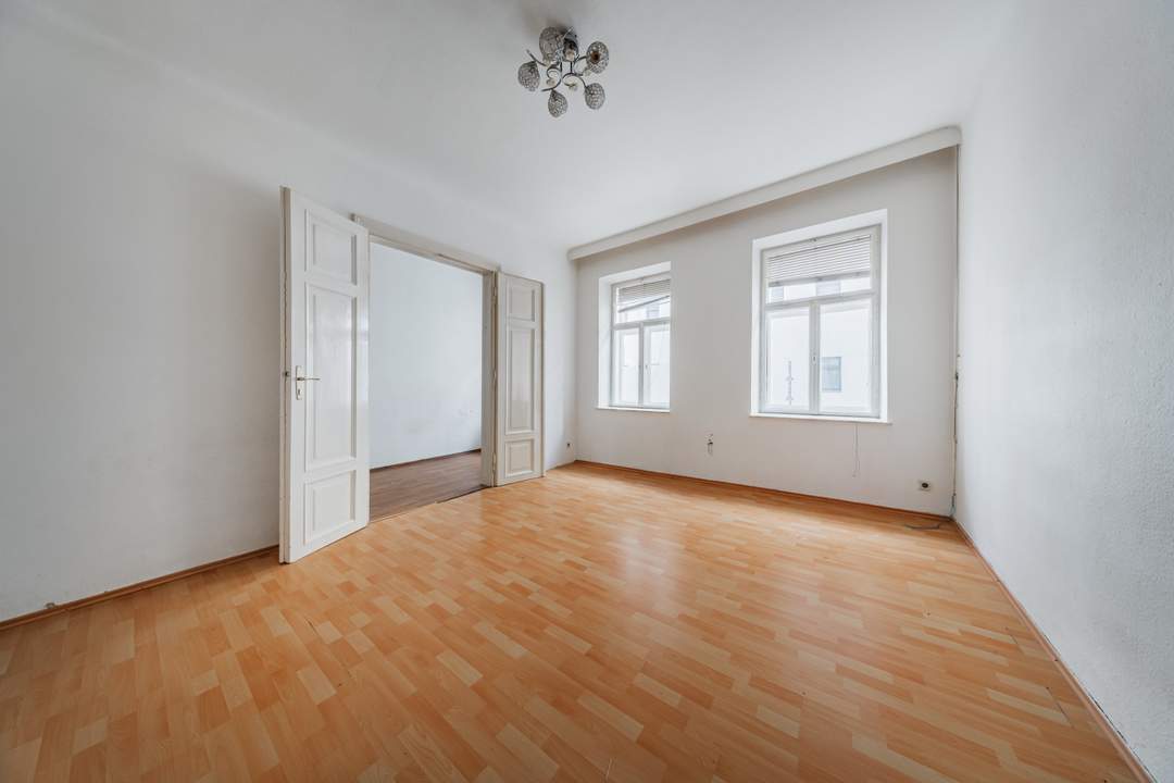 Sanierungsbedürftige 2-Zimmer-Wohnung in 1090 Wien