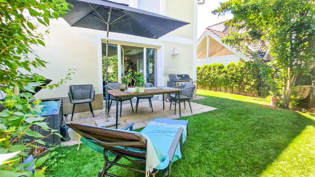 Niedrigenergie-Doppelhaushälfte in Mauer. 5 Zimmer, Terrasse, Garten und Autostellplatz
